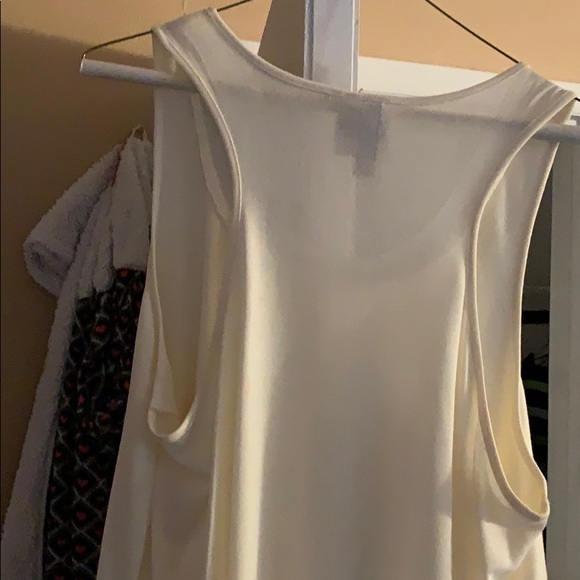 Plus size tank top - Picture 6 of 6